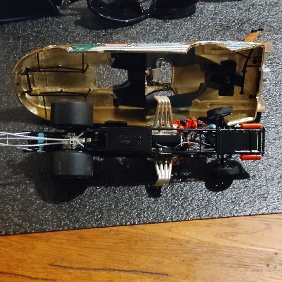 Gold Racing Car Model - Picture 5 of 6